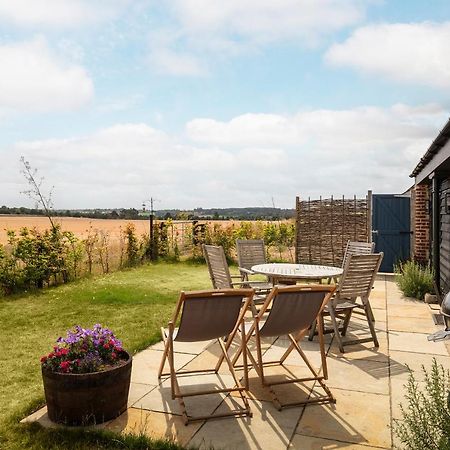 Linseed Barn- Stamford Holiday Cottages Экстерьер фото