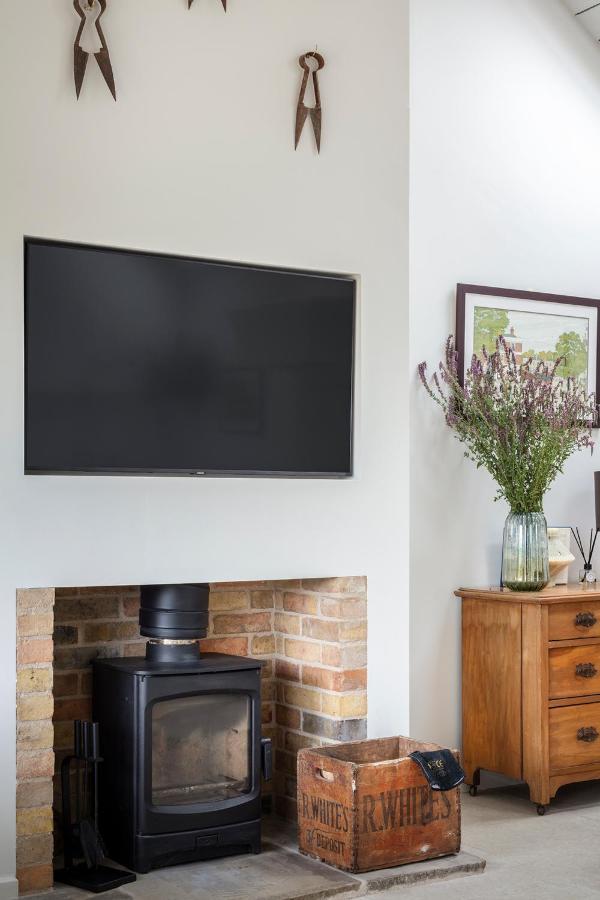 Linseed Barn- Stamford Holiday Cottages Экстерьер фото